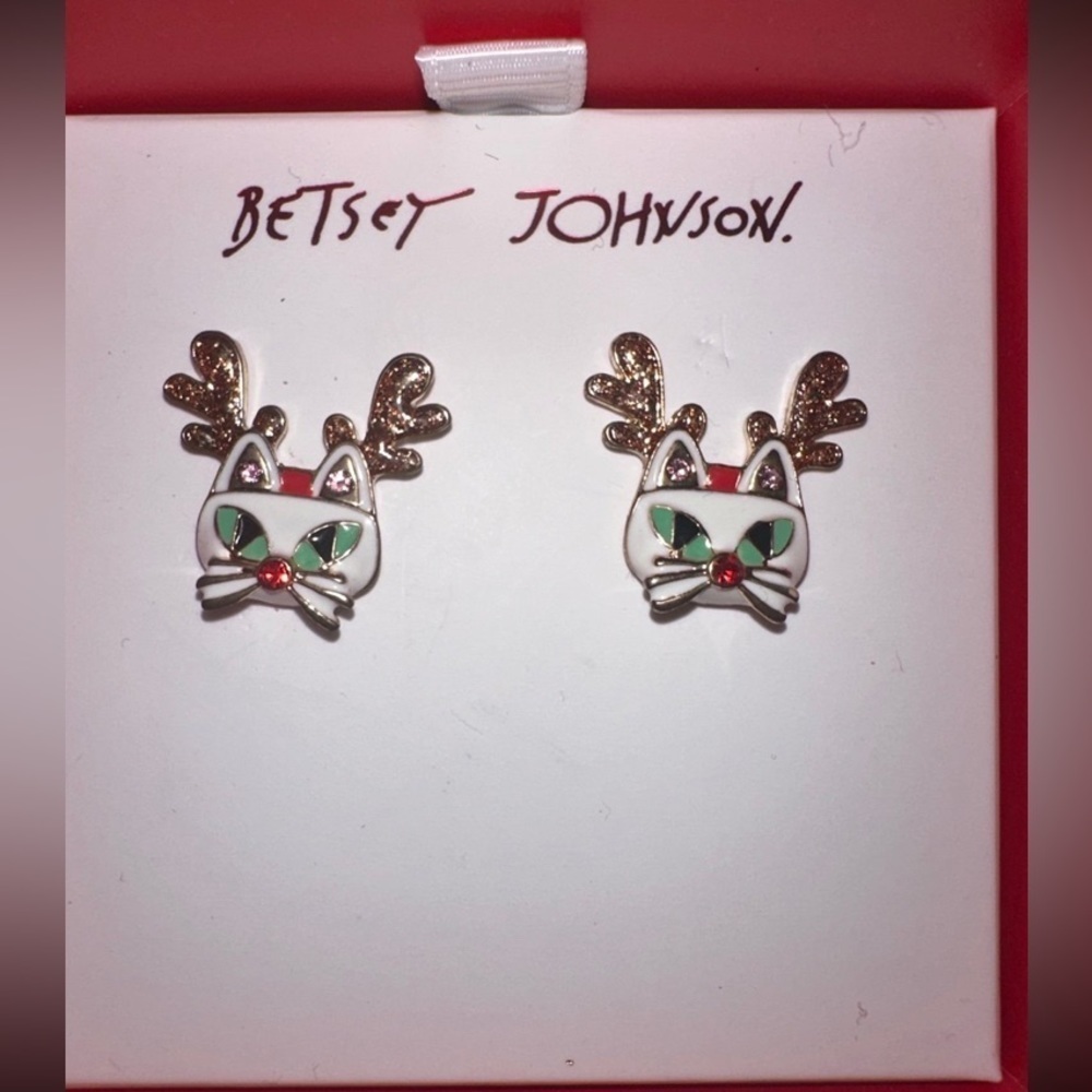 BETSEY JOHNSON Christmas Holiday Enamel & Crystal Reindeer Cat Stud Earrings NWT